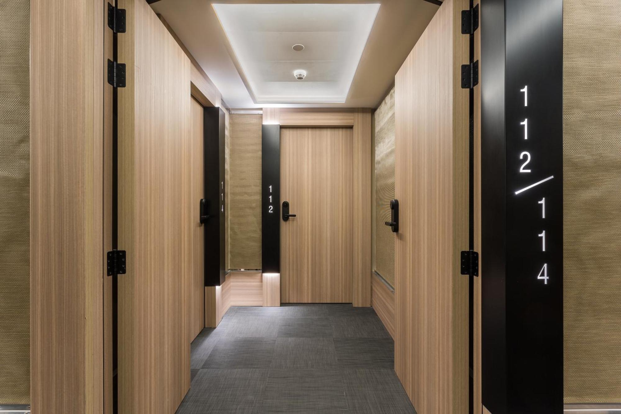 รอยัล รัมบลาส Hotel บาร์เซโลนา ภายนอก รูปภาพ